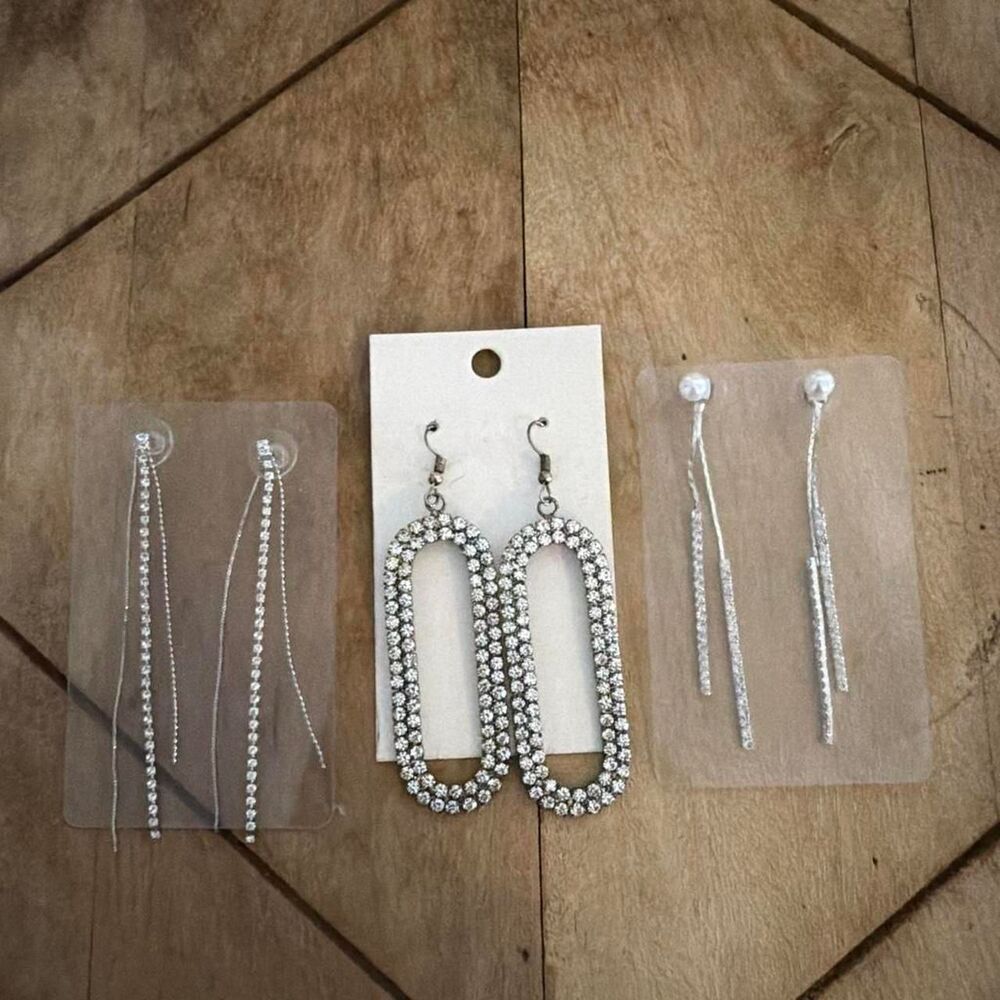 Unbranded Women's Silver and White Jewellery